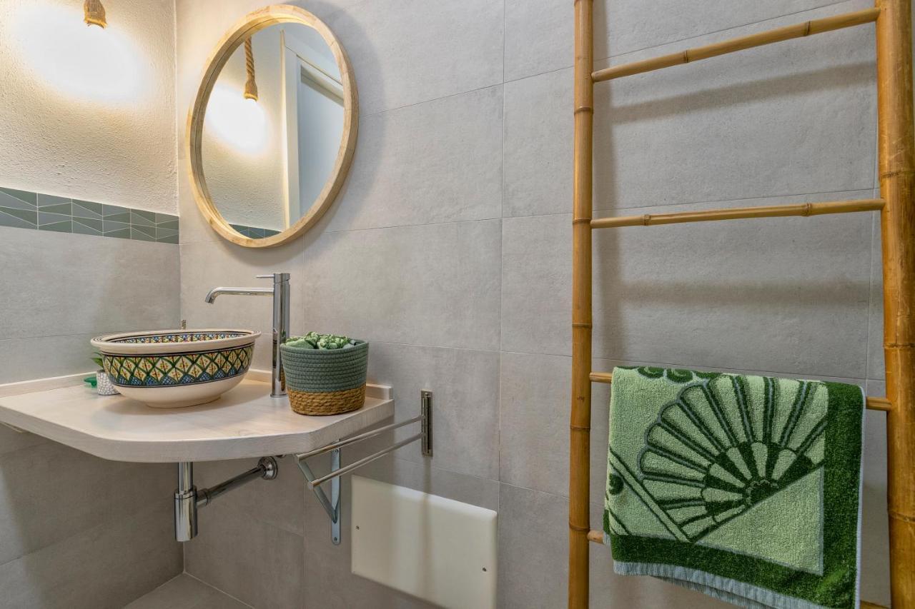 אולביה Top Floor Gulf View Apartment מראה חיצוני תמונה
